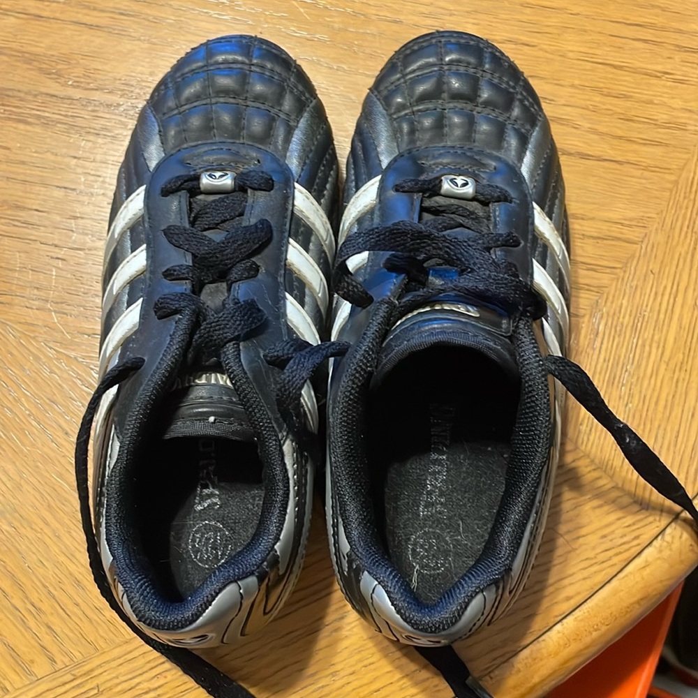 Boys Spalding cleats 12 1/2